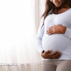 Femme tombe enceinte en tant vierge