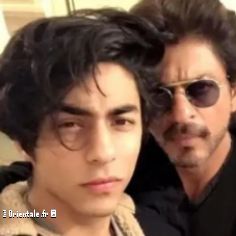 Shahrukh Khan et son fils  gauche