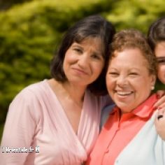 Plusieurs gnrations de femmes