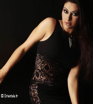Maya Nasri prend la pose Maya Nasri prend la pose