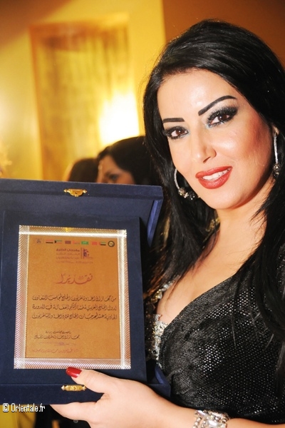 Soumaya a reçu un prix d'interprétation au Koweit