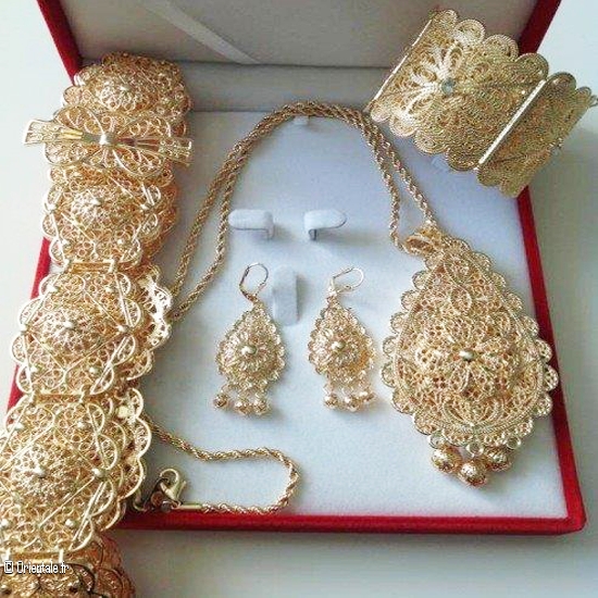 Parure de marie d'Algrie