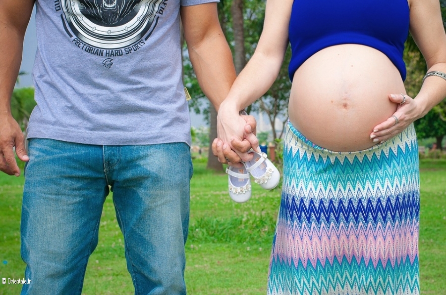 Couple avec femme enceinte Couple avec femme enceinte