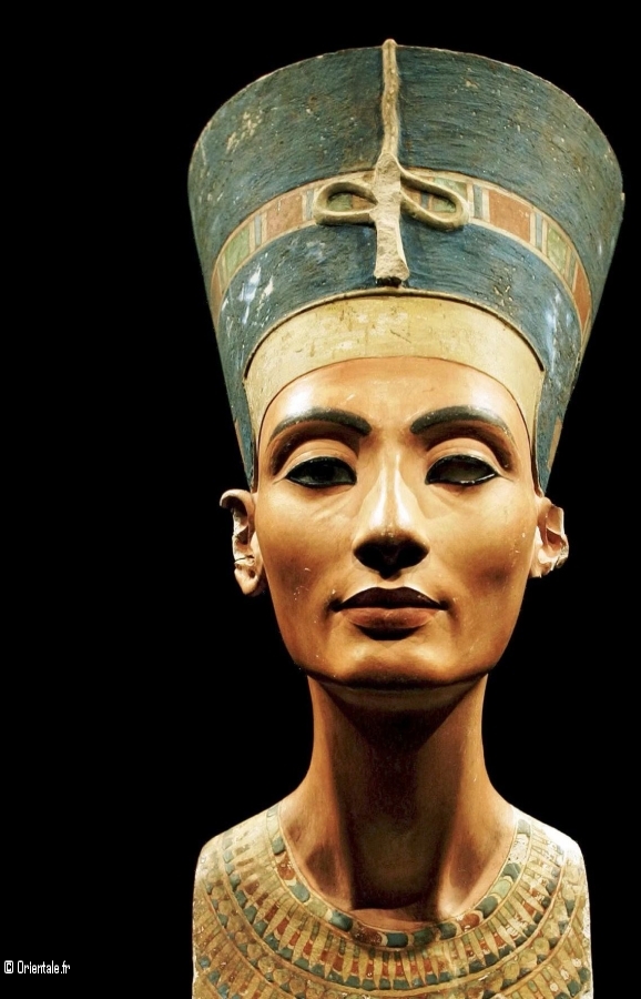 Buste de Néfertiti Buste de Néfertiti