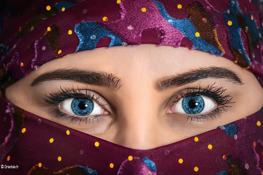 Femme avec un voile