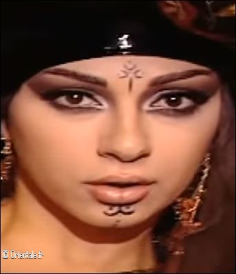 Myriam Fares en bédouine Myriam Fares en bédouine