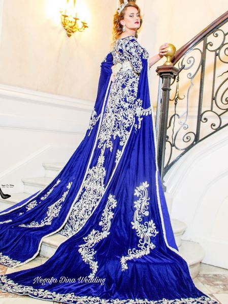 Robe de mariée algéroise (Habitantes d'Alger - la capitale de l'Algérie)