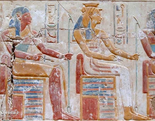 La Triade d'Elephantine, le dieu Khnoum La Triade d'Elephantine, le dieu Khnoum