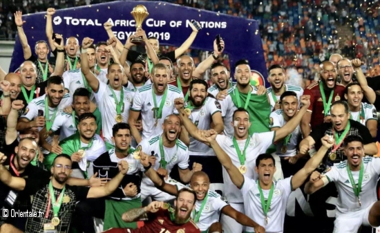 Fiere equipe qui a gagné la coupe D'AN Fiere equipe qui a gagné la coupe D'AN