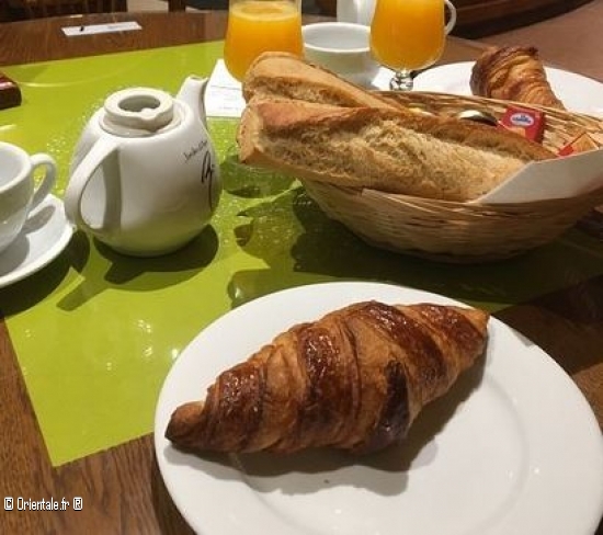 Petit-déjeuner d'Alger Petit-déjeuner d'Alger