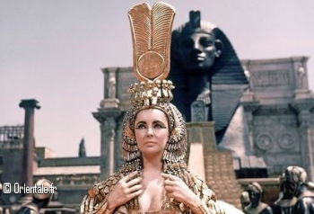 Liz Taylor reine d'Egypte Liz Taylor reine d'Egypte