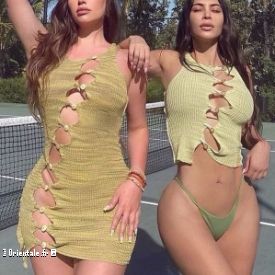 Kim Kardashian, Stassie Karanikolaou