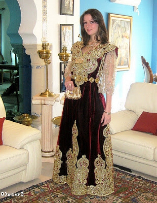 qatifa, robe de velours