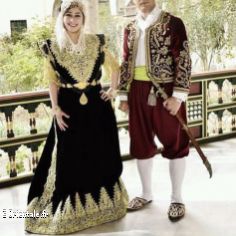Couple algérien en tenue bonoise