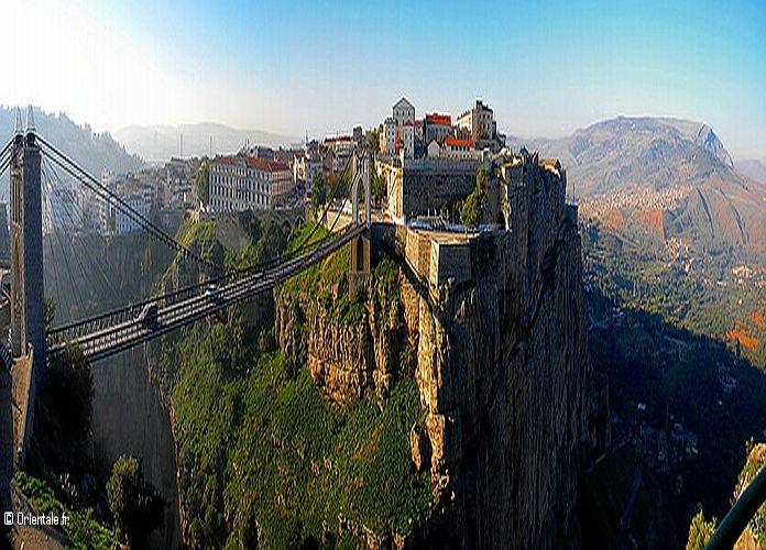 Constantine - Vue panoramique du grand pont