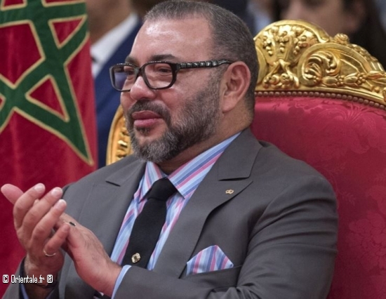Mohammed VI applaudit, peut-être son Renseignement marocain... Mohammed VI applaudit, peut-être son Renseignement marocain...