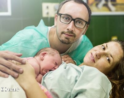 Couple d'Algériens et leur bébé