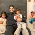 Le prince Abdulaziz Ben Fahd avec ses filles en 2020