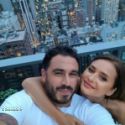 Hisham Achour et Nelly Karim devant les buldings de New-York city