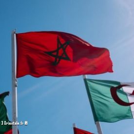 Drapeaux marocain et algrien