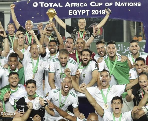 L'équipe d'Algérie lors de la Coupe d'Afrique des Nations dont elle est victorieuse en 2019