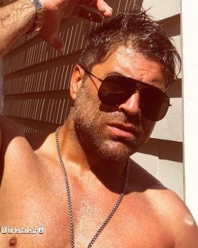 Wael Kfoury torse nu