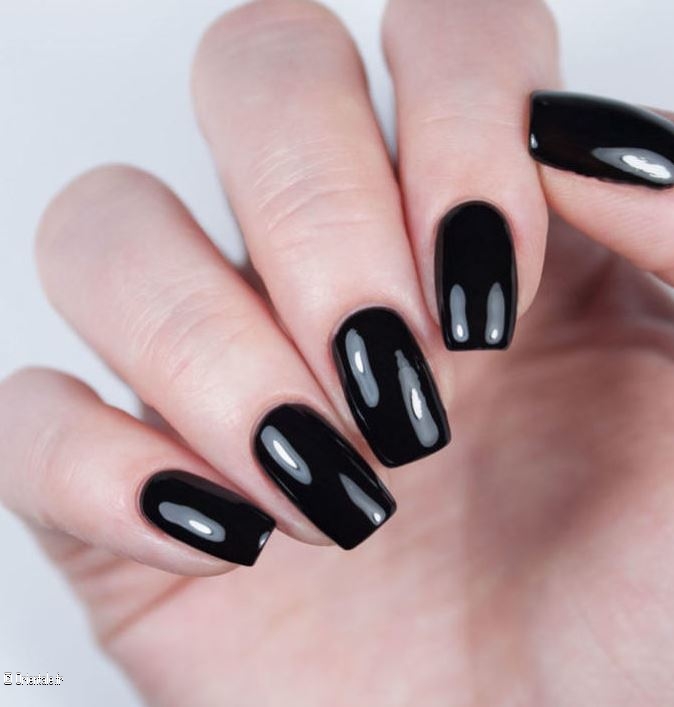 Magnifique vernis noir