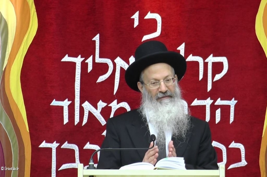 Rabbin qui interprte la Loi d'aprs le Shulchan Aruch