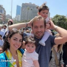 Valrie Abou Chakra avec ses filles jumelles