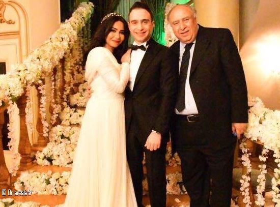Sherine Abdel Wahab le jour de son mariage, avec Hossam et Hussein Habib