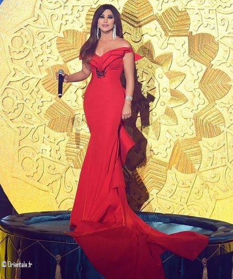 Najwa Karam en robe rouge en 2020