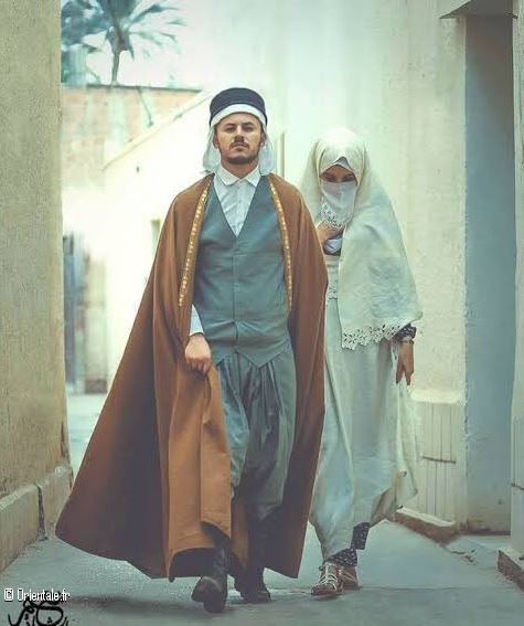 Costume traditionnel de l'homme et de la femme algériens