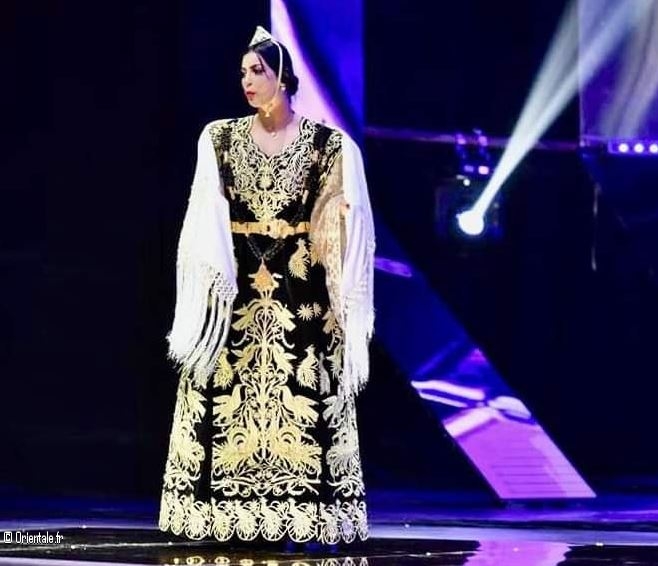 Robe en velours d'Annaba Robe en velours d'Annaba
