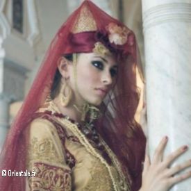 Yasmina Couture une conception traditionnelle de la mode