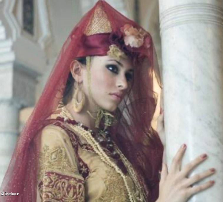 Yasmina Couture une conception traditionnelle de la mode