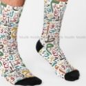 Chaussettes avec des lettres en calligraphie arabe