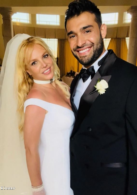 Britney Spears et Sam Asghari lors de leur mariage en juin 2022