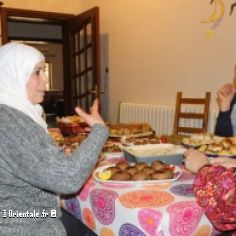 Des femmes jordaniennes et syriennes changent des recettes, des plats et des souvenirs (Al Jazeera)
